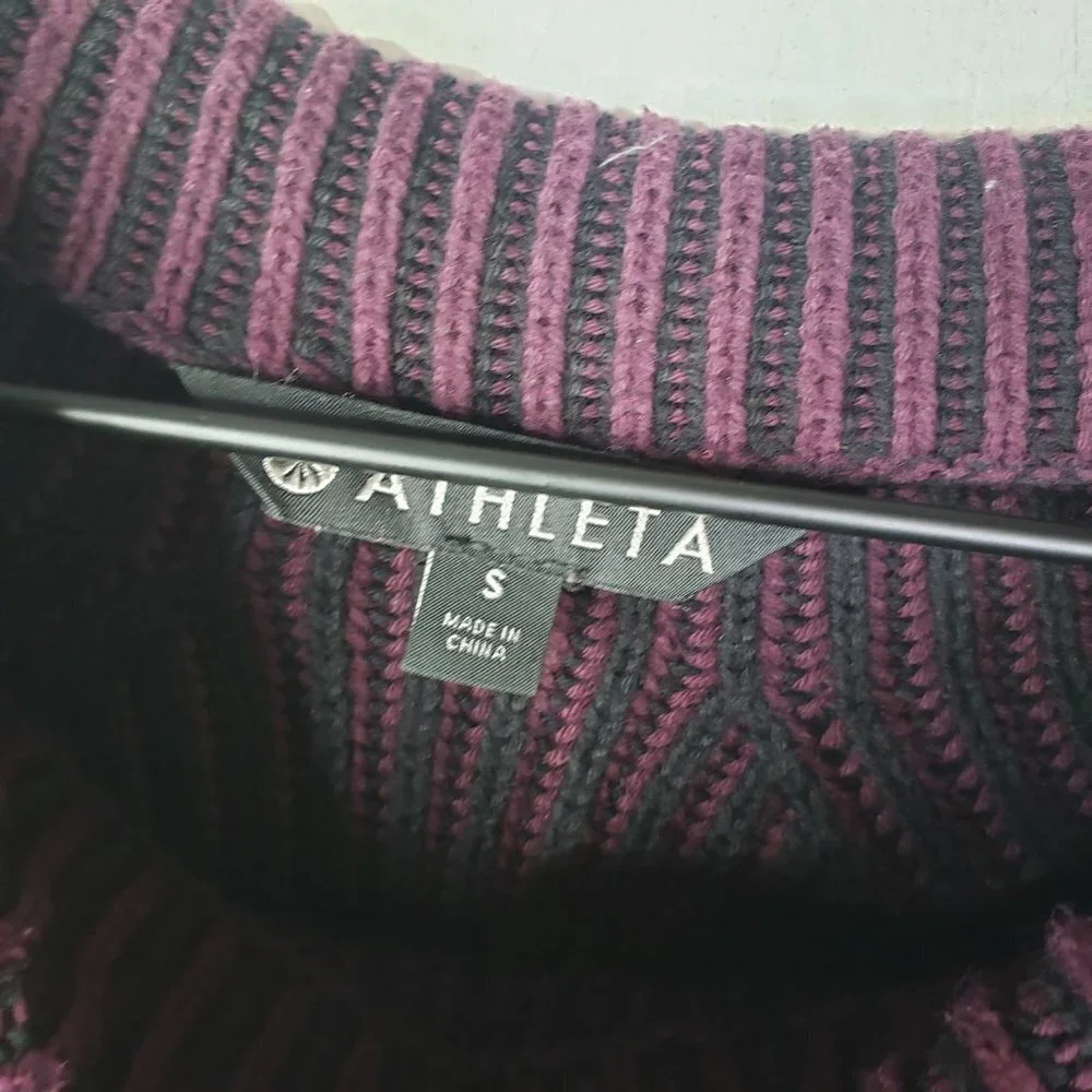 Athleta Rockland Cable Knit Sweater S Auberge Black‎ Purple Chunky